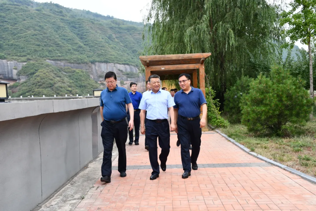 陕西省水利厅闫红阳分管工作综述