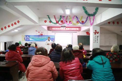 沈阳升级防控措施，市民生活有序进行