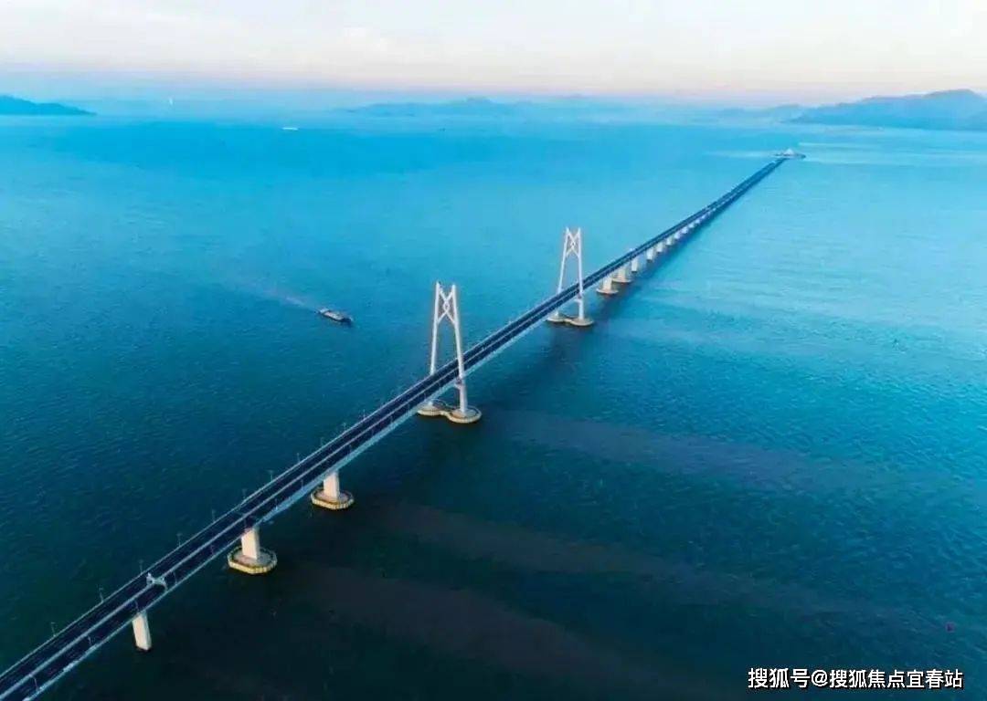 上海与澳门，跨越海洋的桥梁
