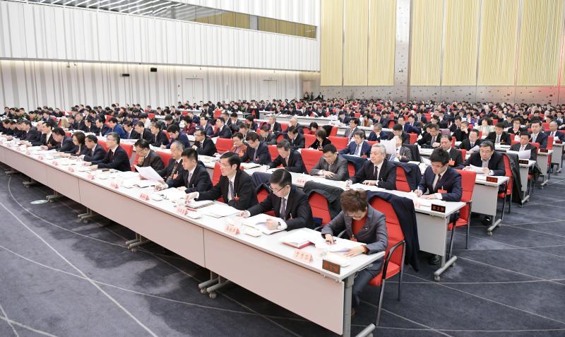 上海市再陷治理挑战，事件应对与反思