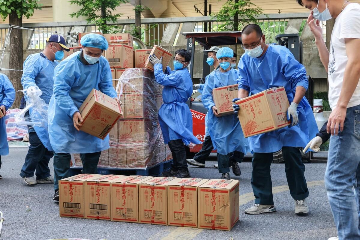 上海2022年疫情回顾，挑战、应对与重生