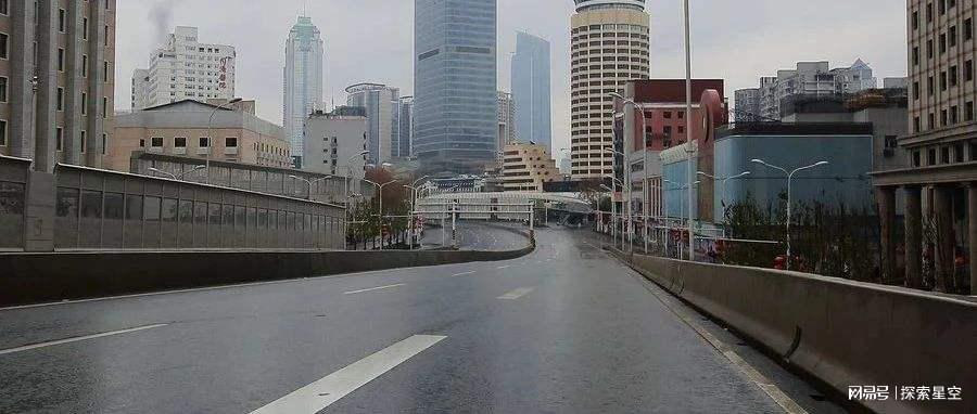 封城日记，一座超级城市的静默与重生